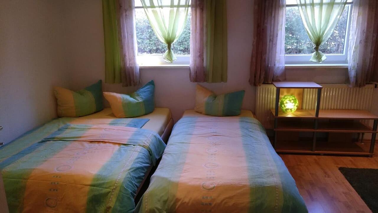 Ferienwohnung Steinwald Auslaeufer Mit Blick Auf Koesseine Waldershof Extérieur photo